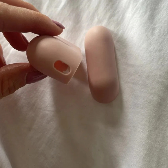 Silicone AirPods Case  - FREE with purchase - Picture 4 of 4